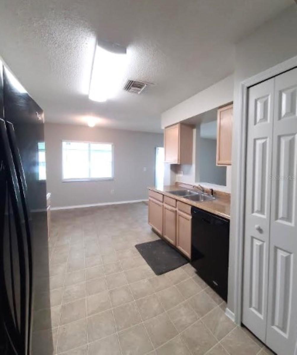1501 RINCON DR — photo 9