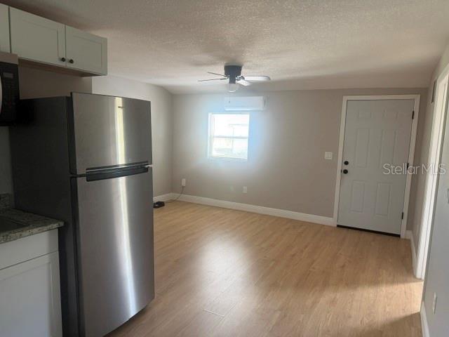 4605 N HUBERT AVE #2 — photo 8