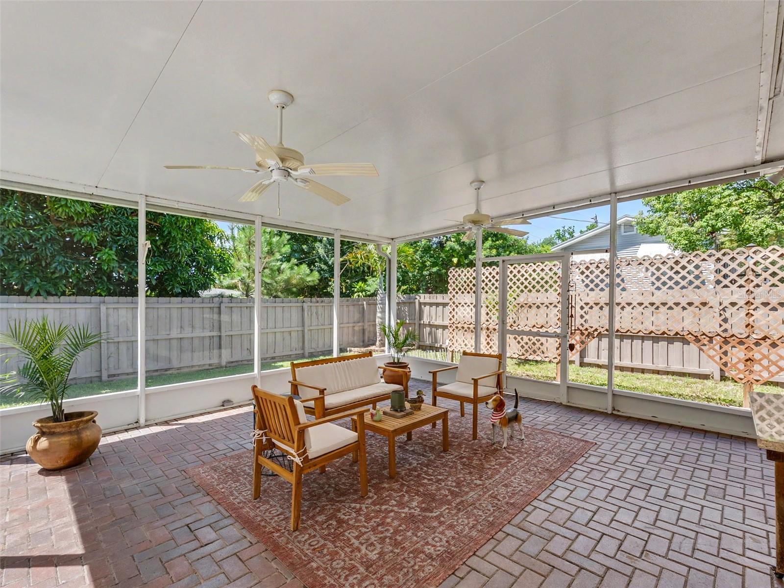 1575 JASMINE WAY — photo 23
