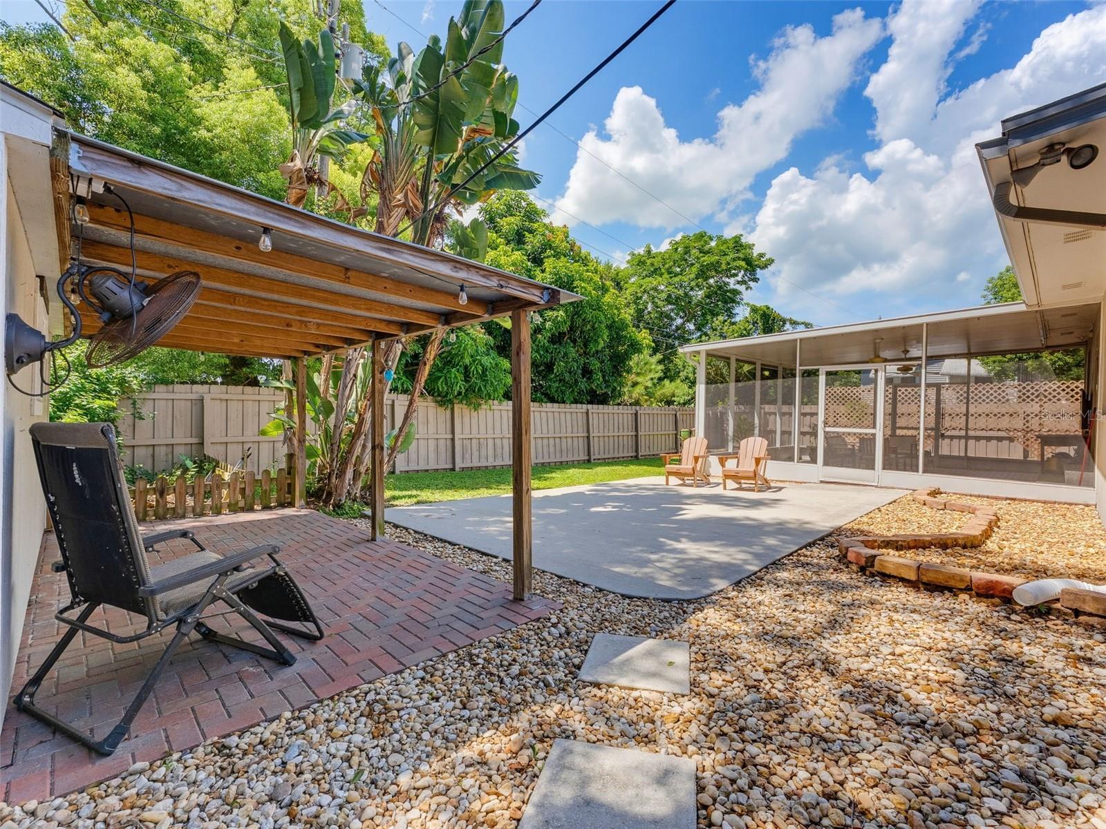 1575 JASMINE WAY — photo 31