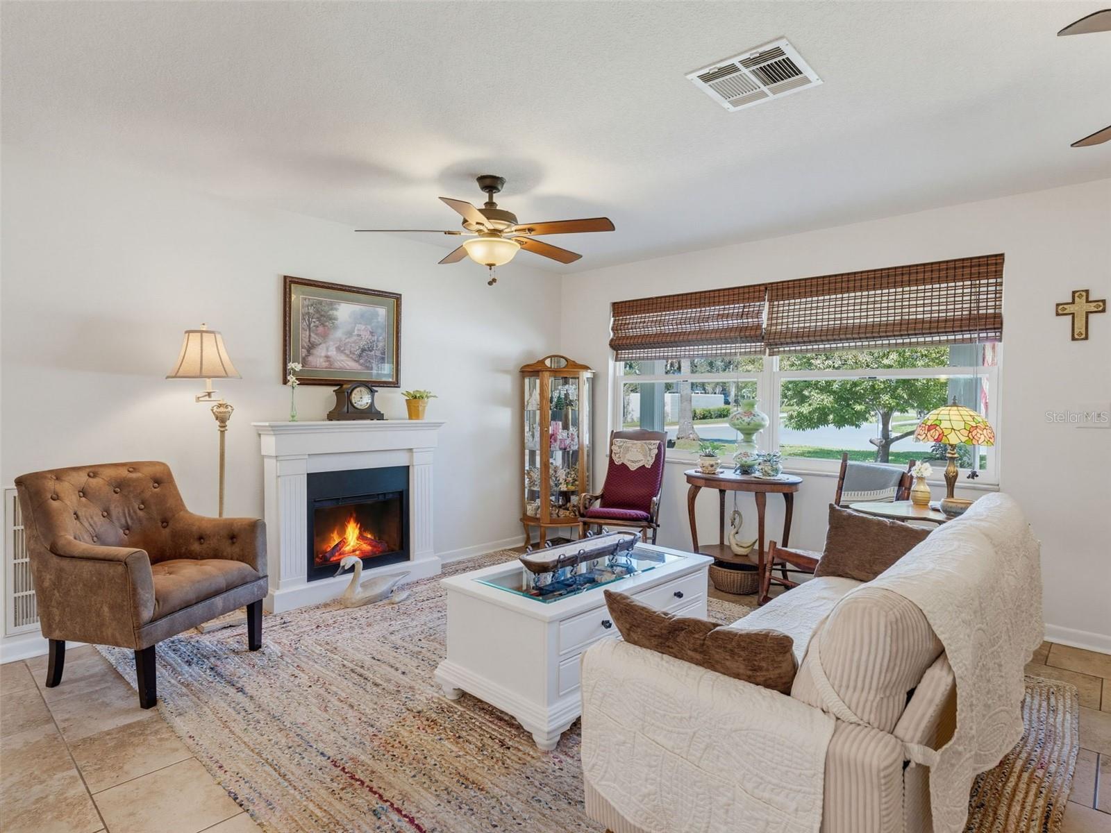 1575 JASMINE WAY — photo 9