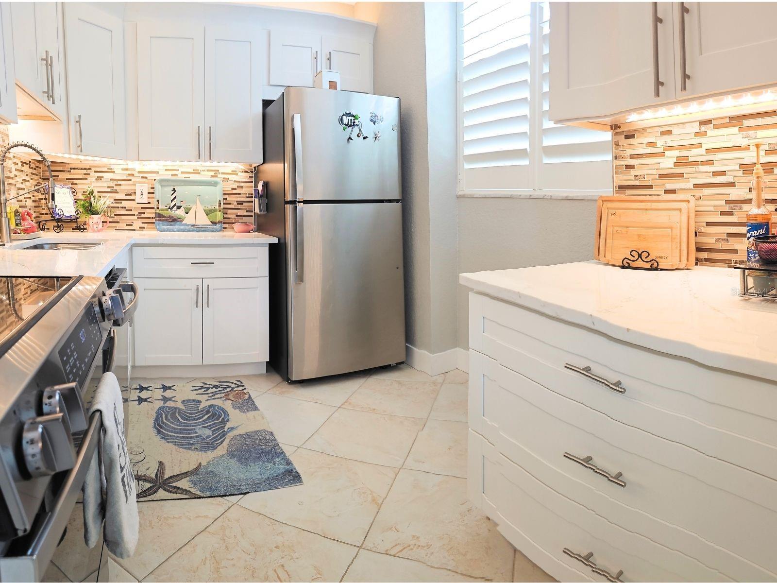 7560 BAY ISLAND DR S #146 — photo 9