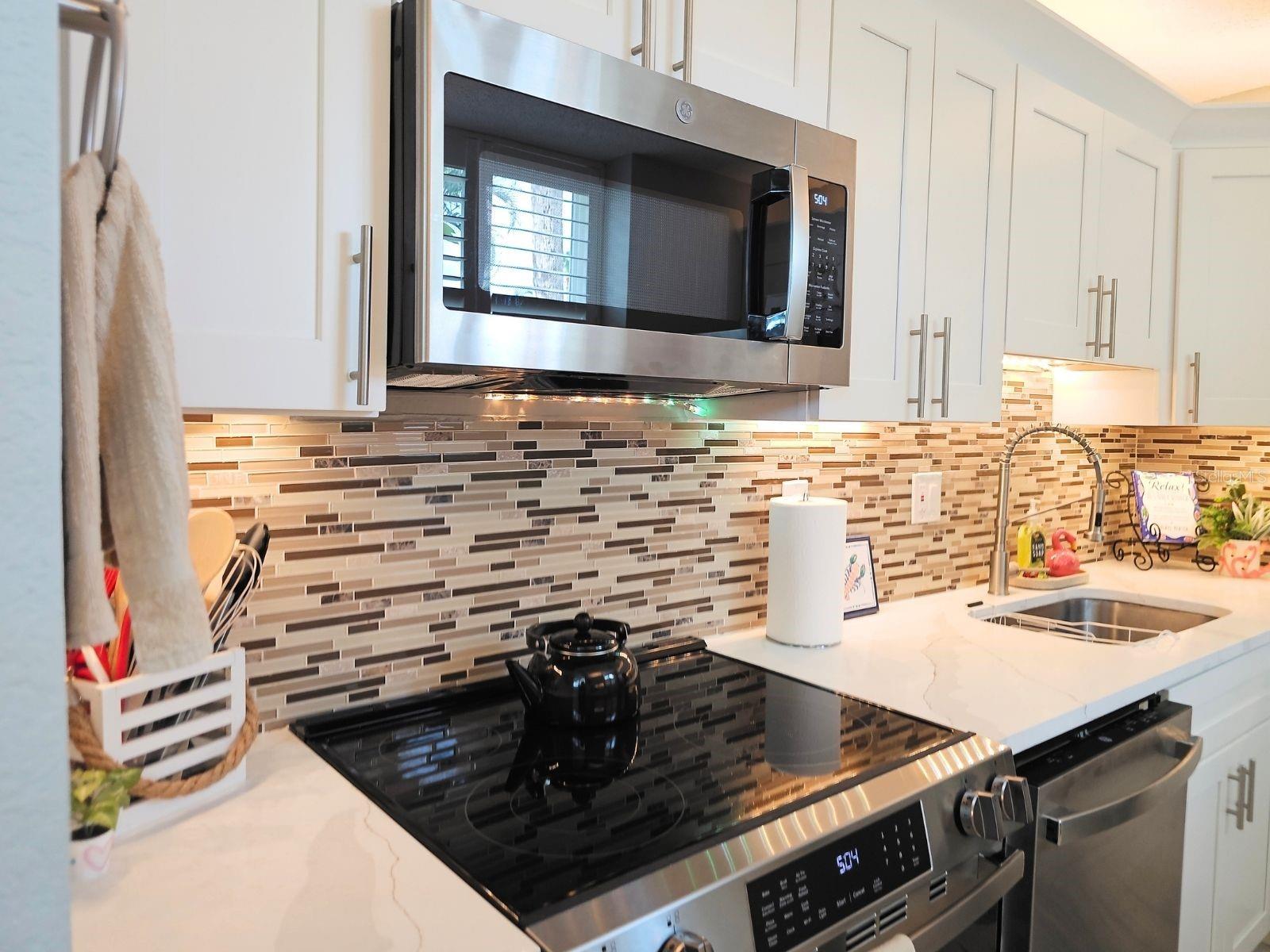 7560 BAY ISLAND DR S #146 — photo 11