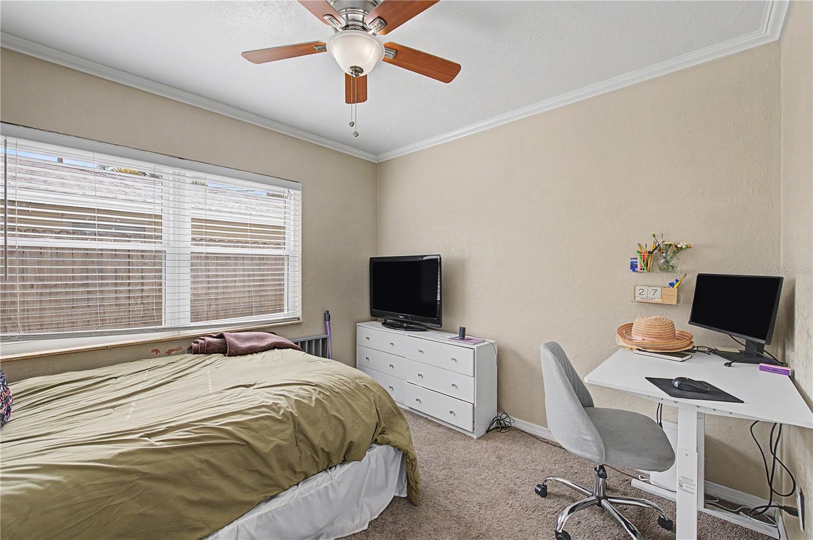408 S MELVILLE AVE — photo 13