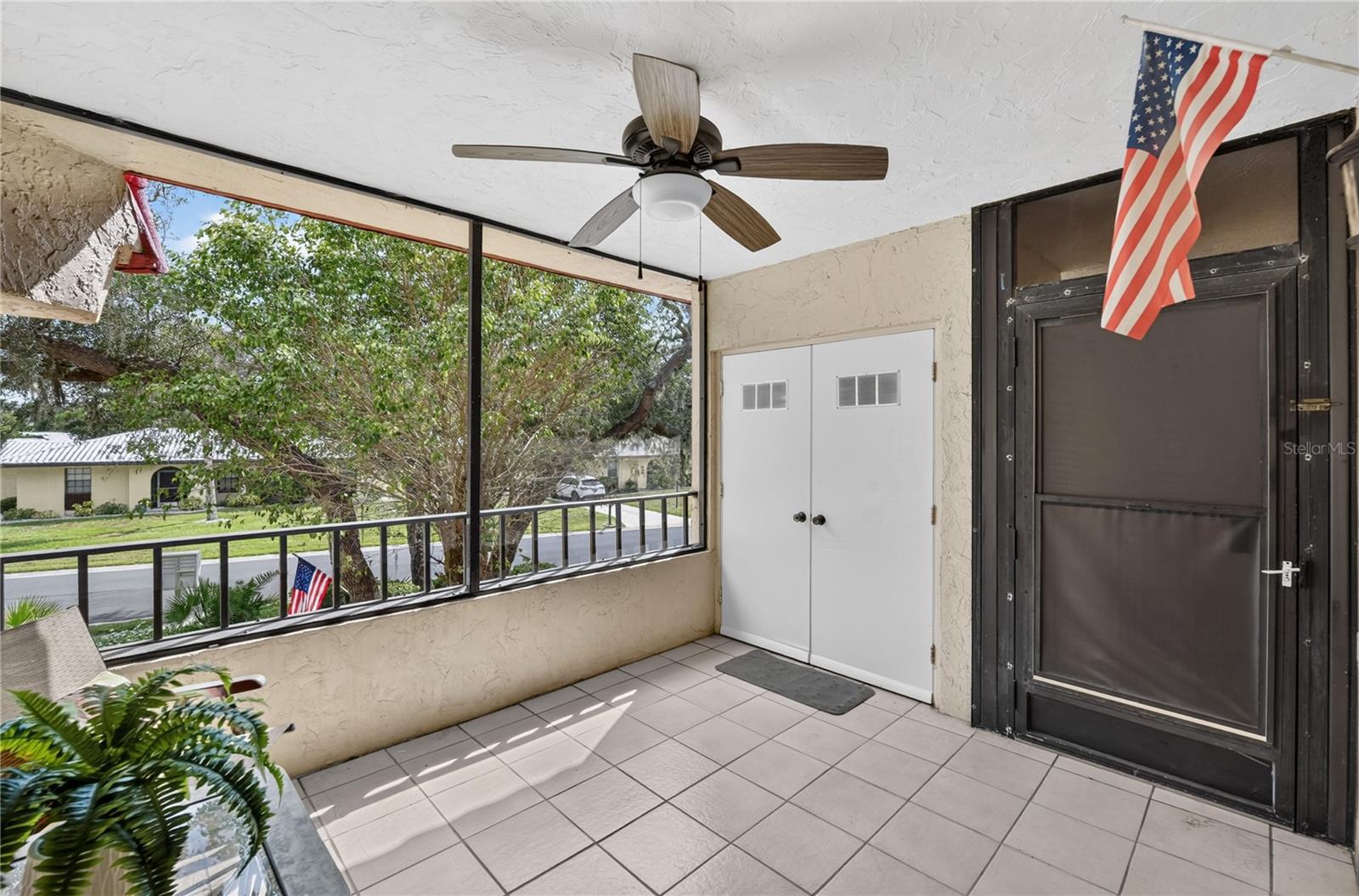 203 RUBENS DR #F — photo 36
