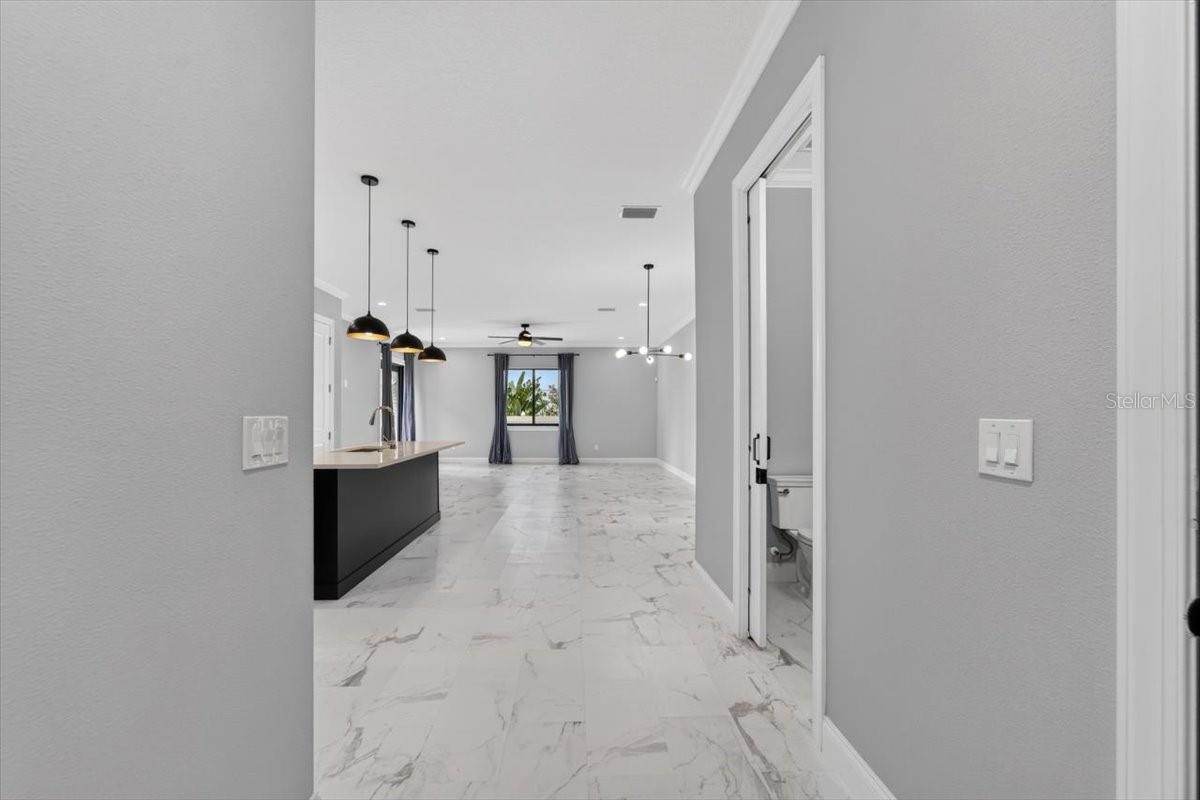 2501 W NORTH A ST #B — photo 19