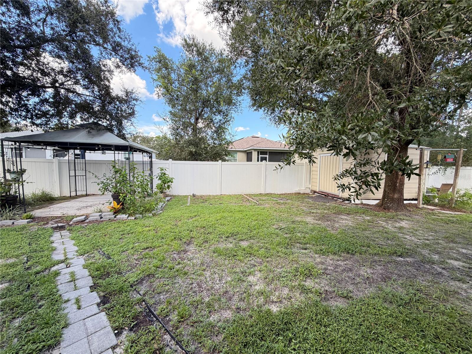 4426 WINDSONG AVE — photo 20