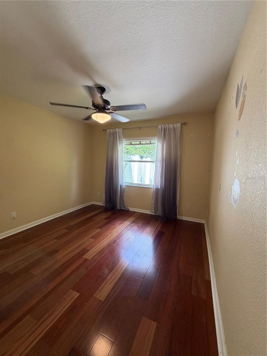 4426 WINDSONG AVE — photo 14