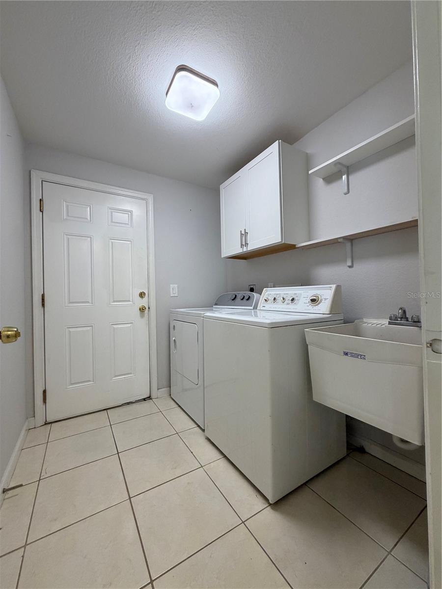 4426 WINDSONG AVE — photo 13