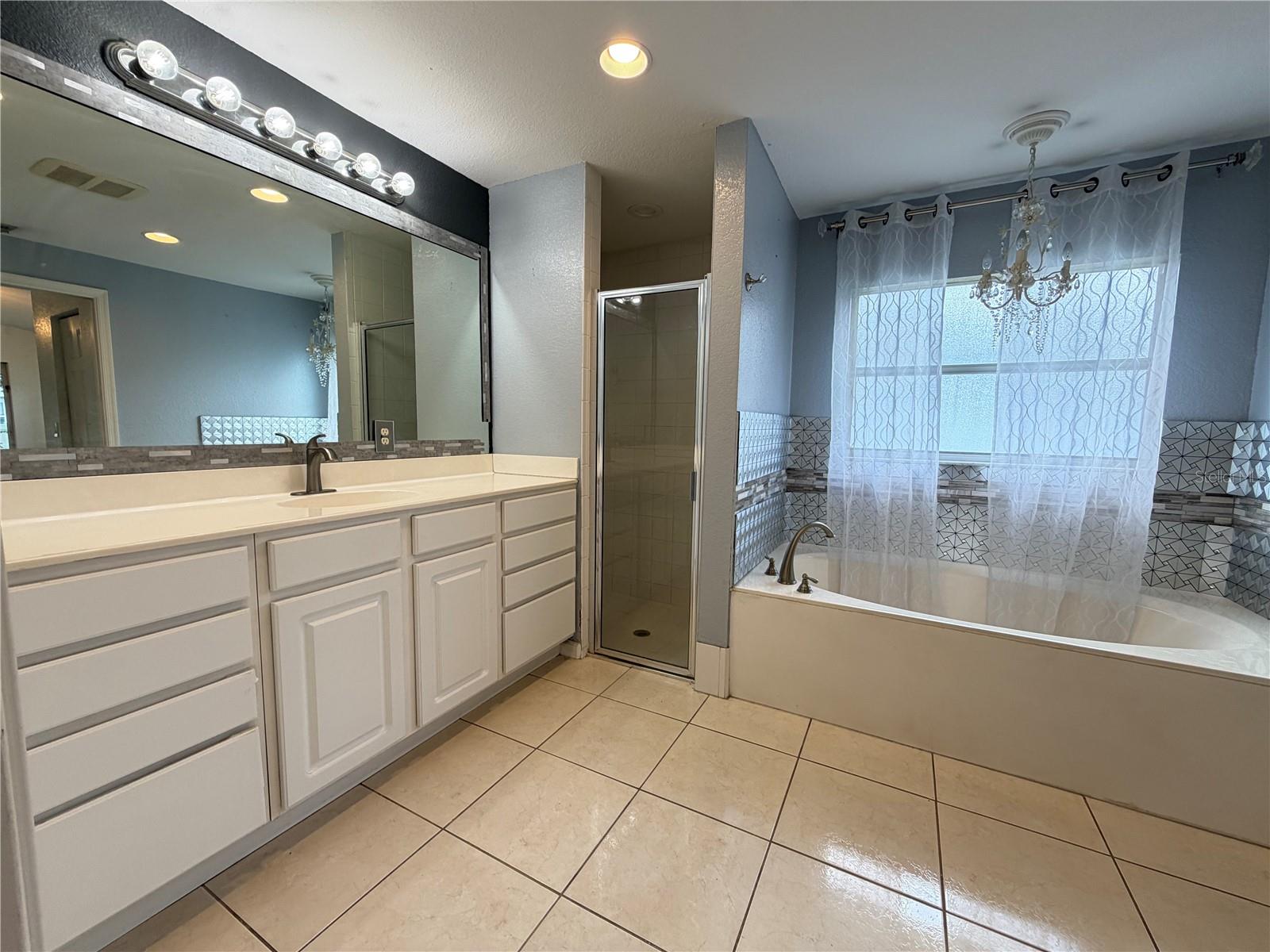 4426 WINDSONG AVE — photo 11