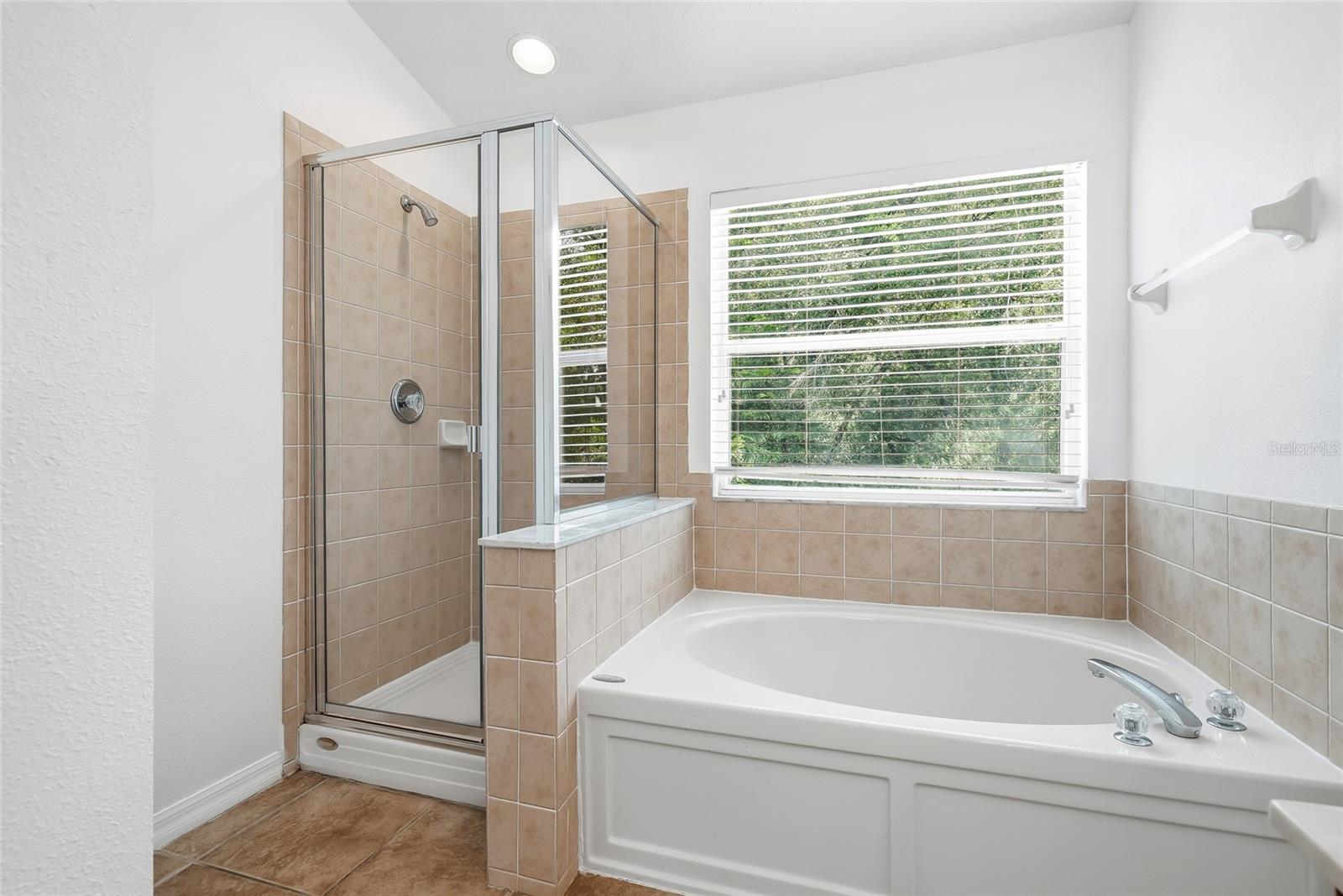 12725 SUNLAND CT — photo 28