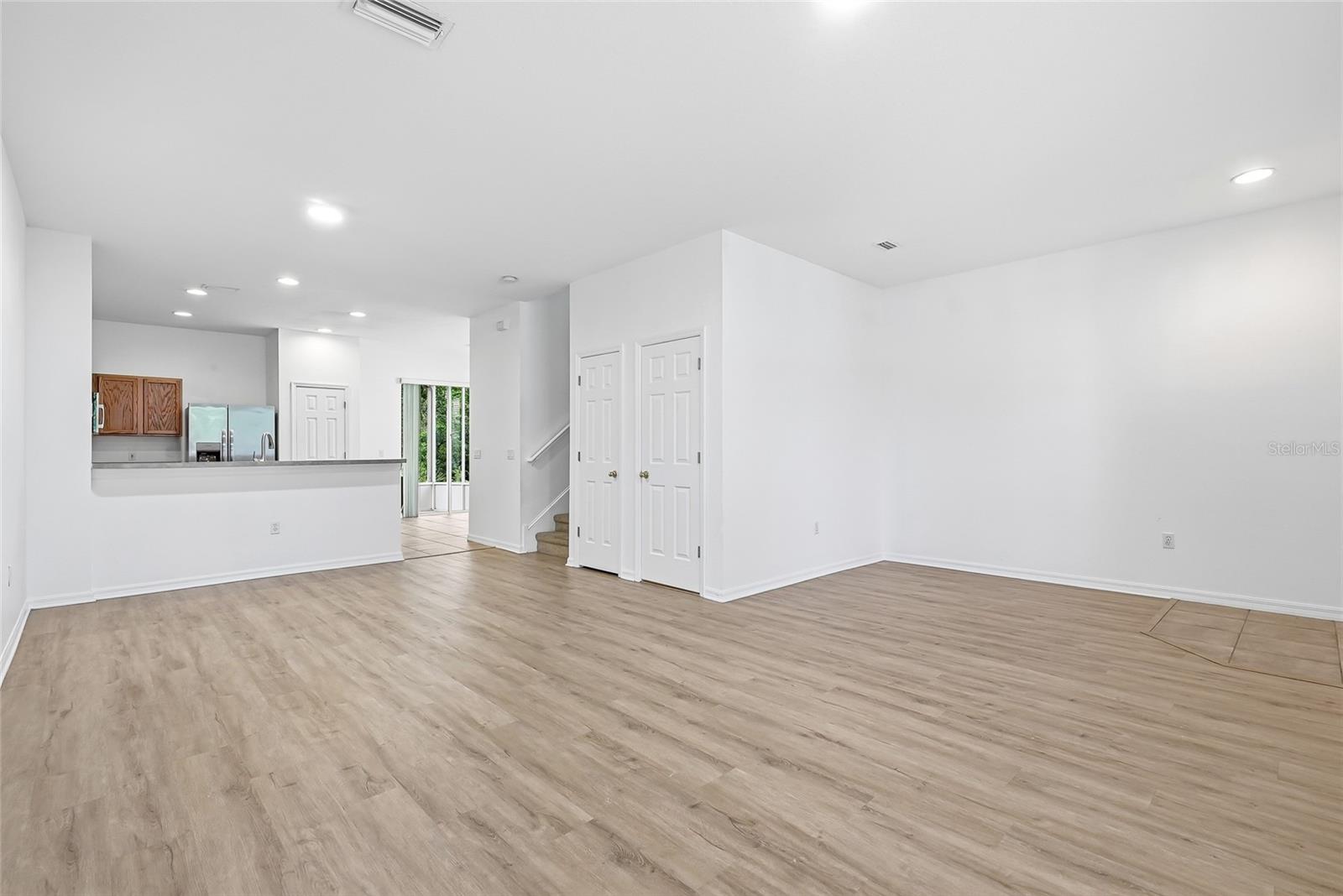 12725 SUNLAND CT — photo 10