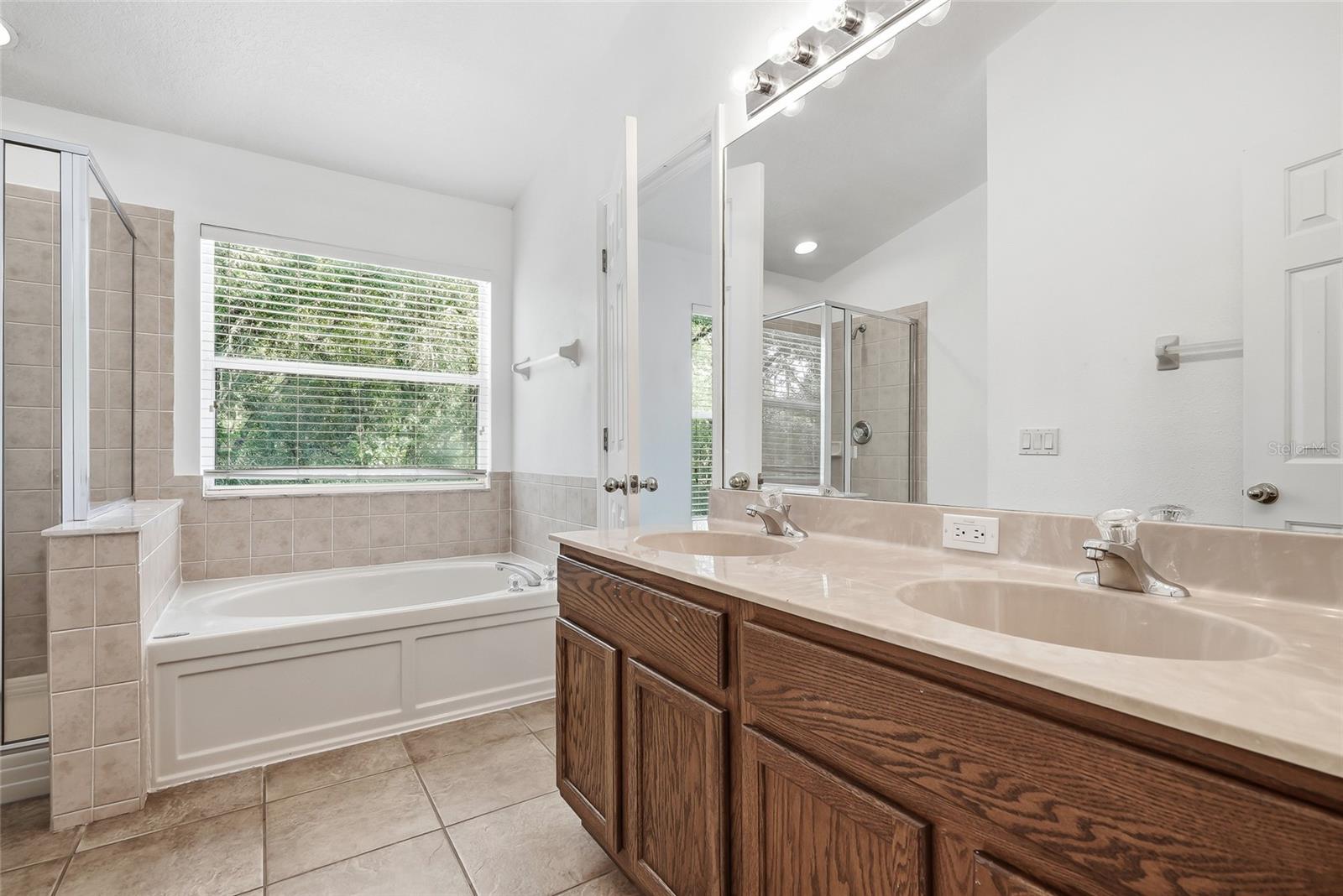 12725 SUNLAND CT — photo 27