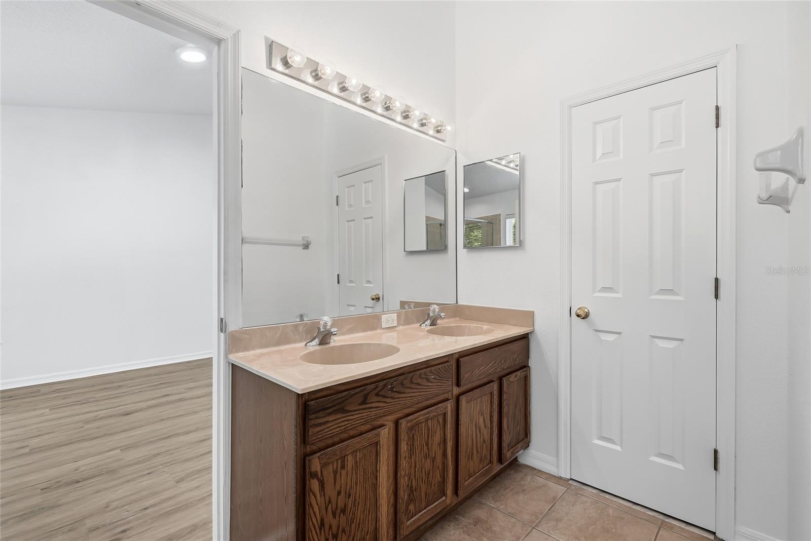 12725 SUNLAND CT — photo 26