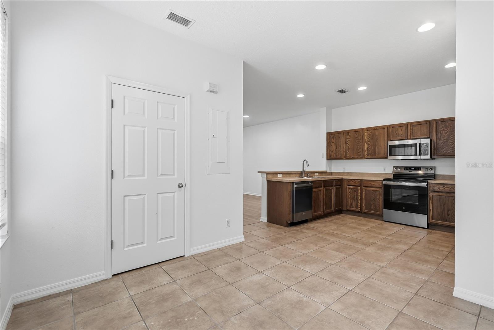 12725 SUNLAND CT — photo 20