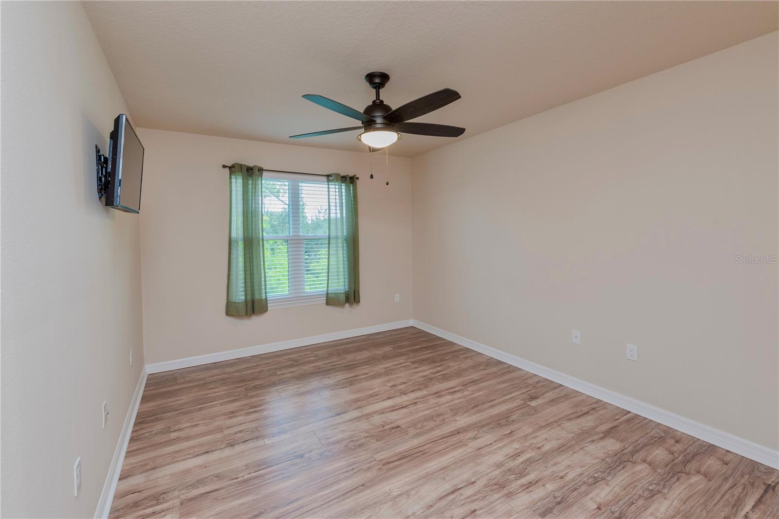 5065 ROYAL PALMS WAY #303 — photo 19