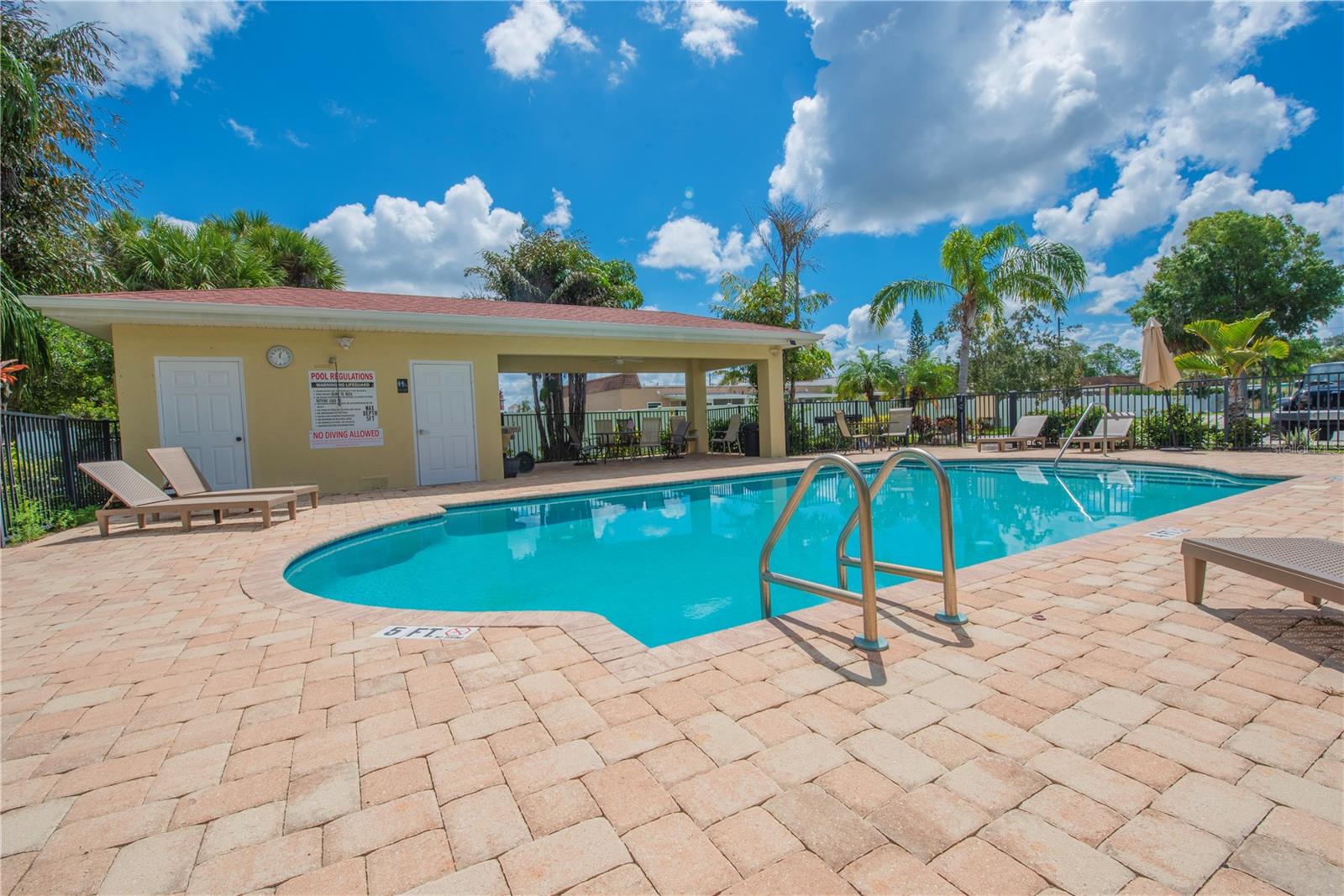 5065 ROYAL PALMS WAY #303 — photo 3