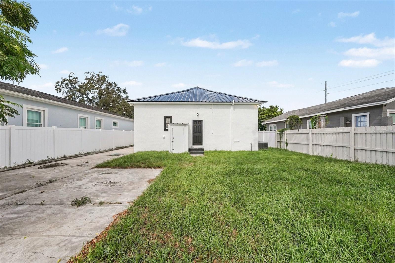 2923 SANCHEZ ST — photo 25
