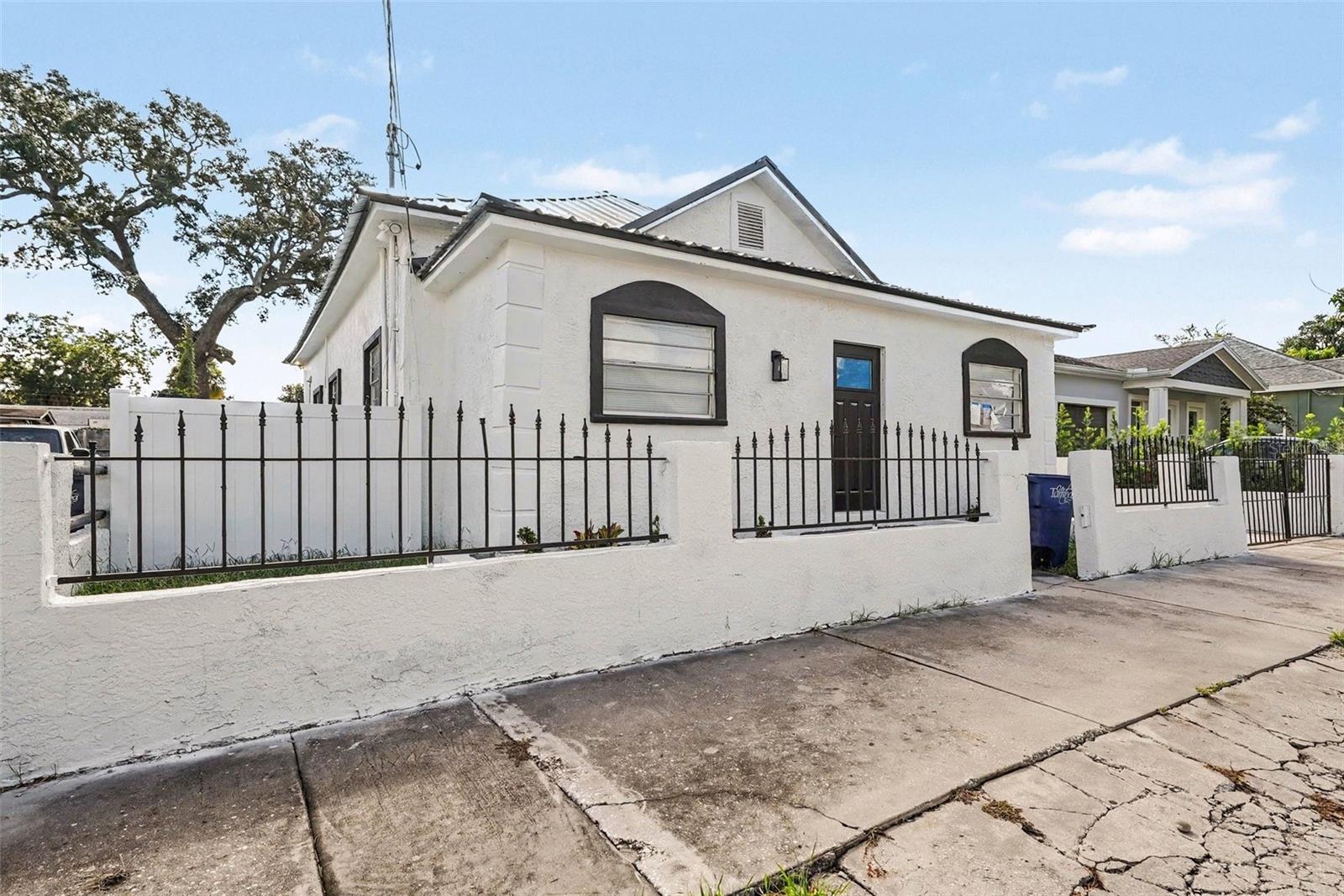 2923 SANCHEZ ST — photo 3