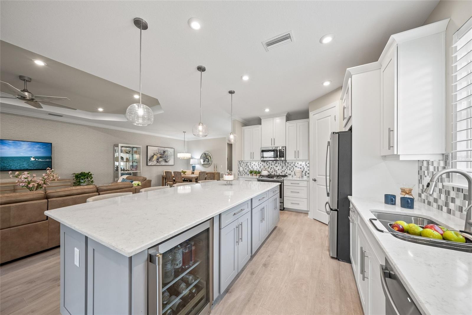 5310 CICERONE ST — photo 24