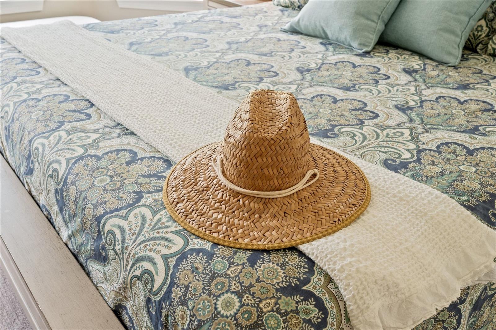 5310 CICERONE ST — photo 49