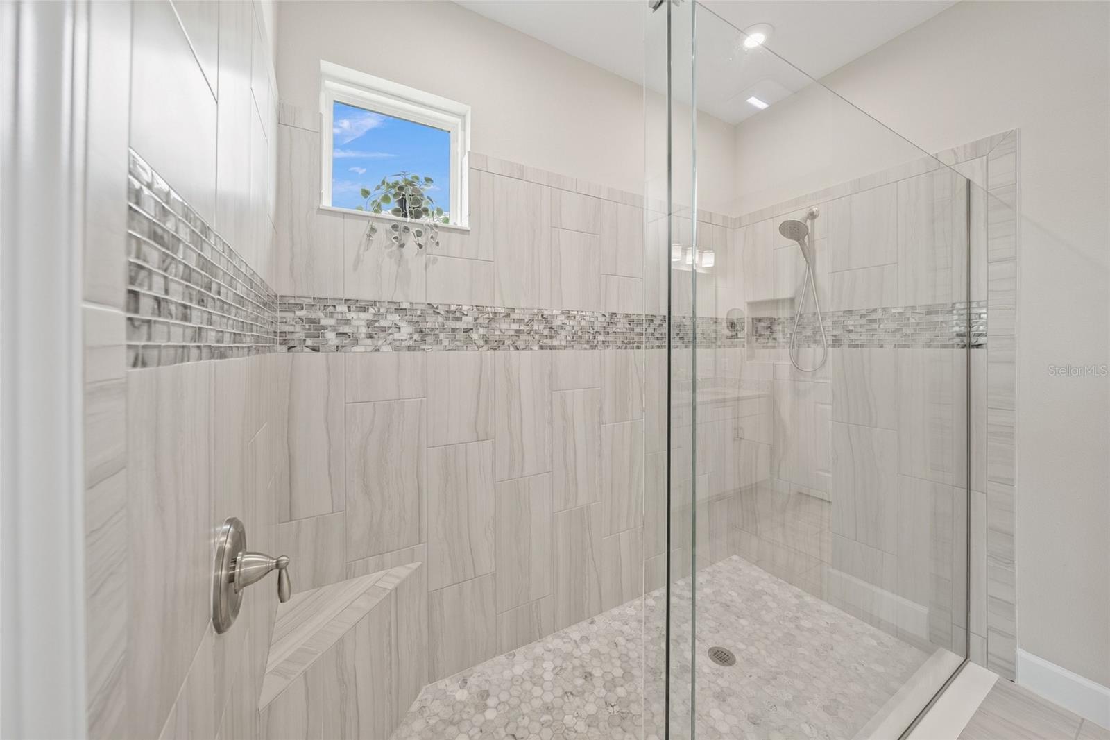 5310 CICERONE ST — photo 42