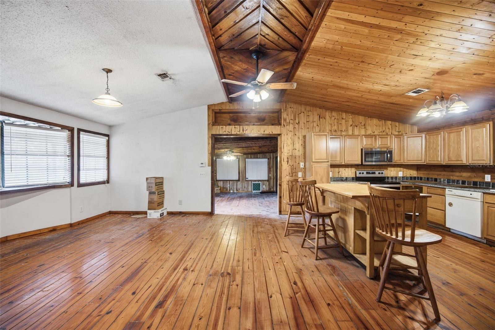 1810 BLAND WAY — photo 15