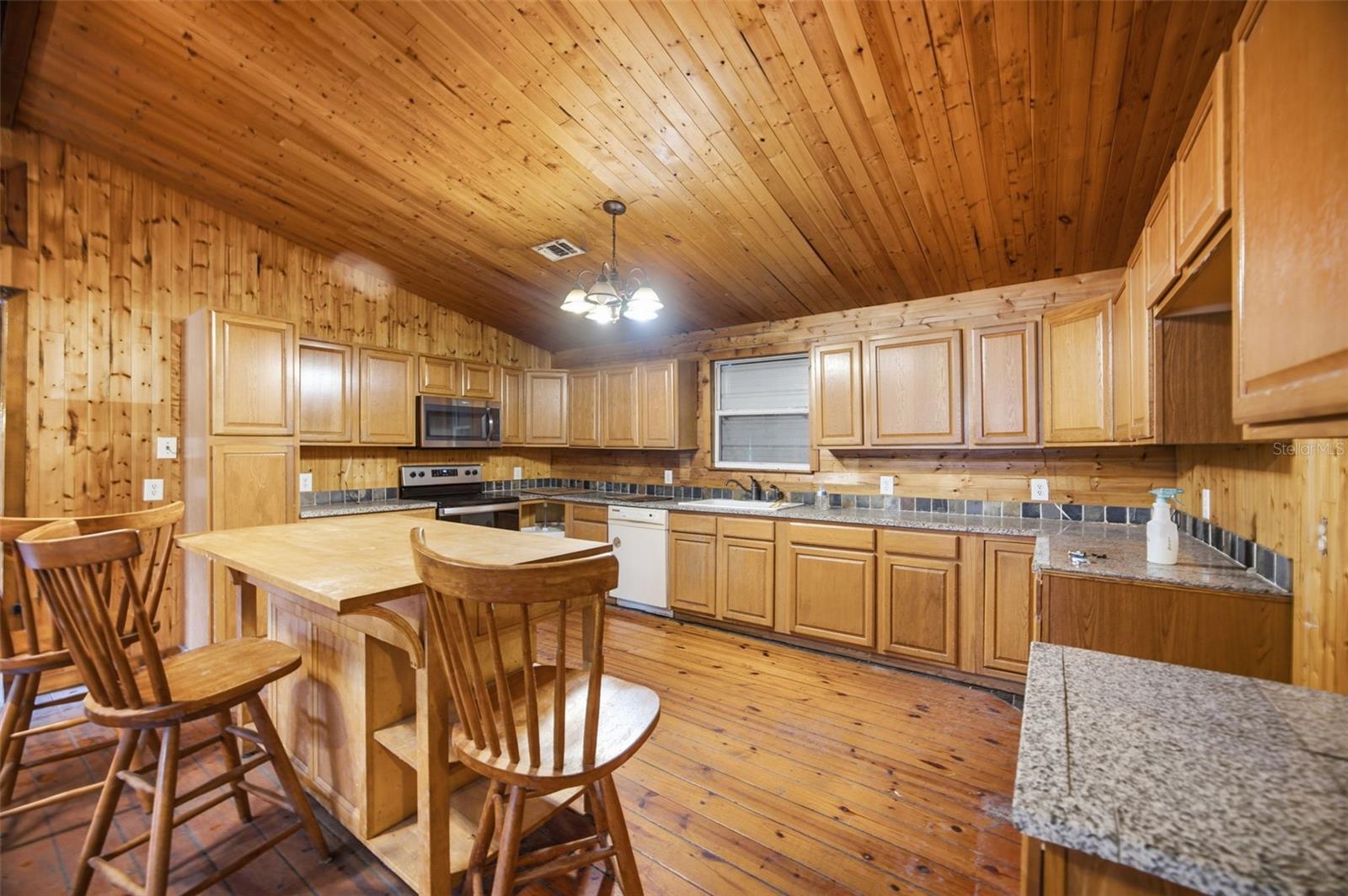 1810 BLAND WAY — photo 14