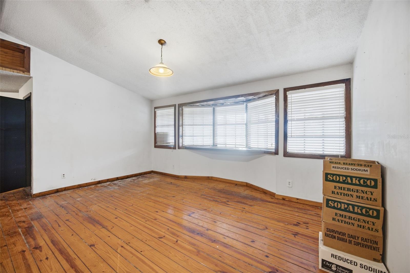 1810 BLAND WAY — photo 27