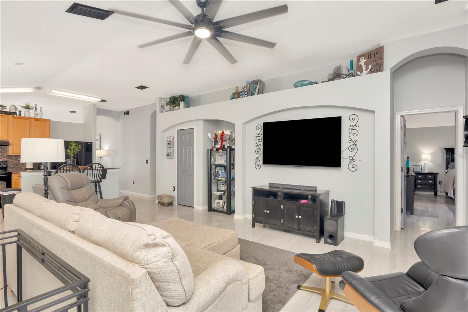 2239 ROANOKE SPRINGS DR — photo 11