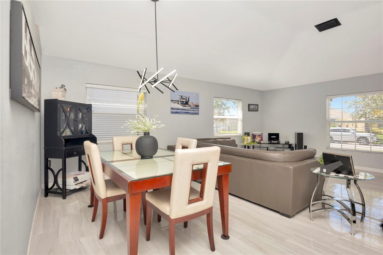 2239 ROANOKE SPRINGS DR — photo 4