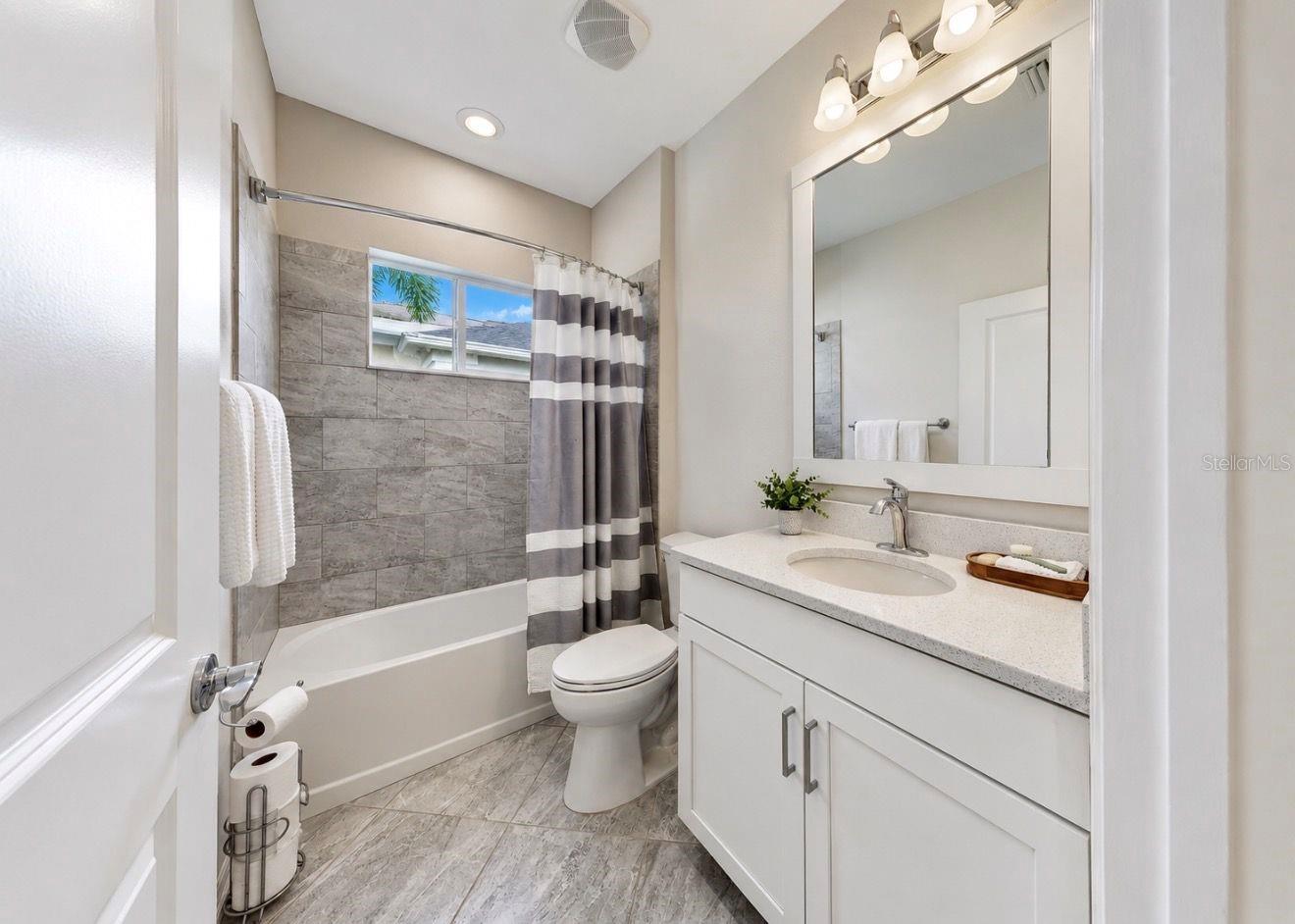 311 CHANTILLY TRL — photo 32
