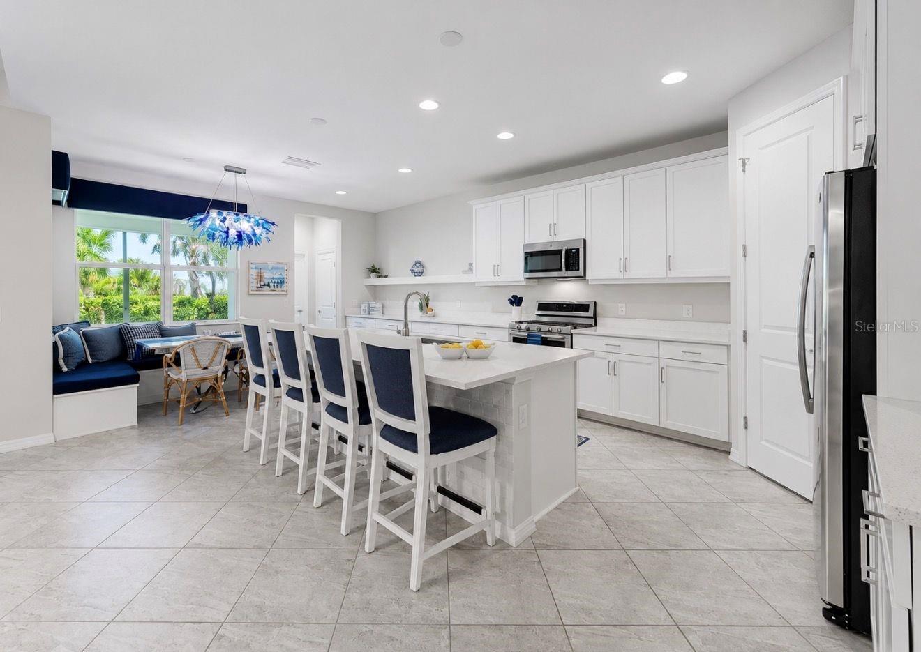 311 CHANTILLY TRL — photo 4