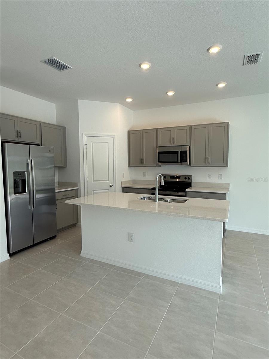7154 GRAND FOREST WAY — photo 15