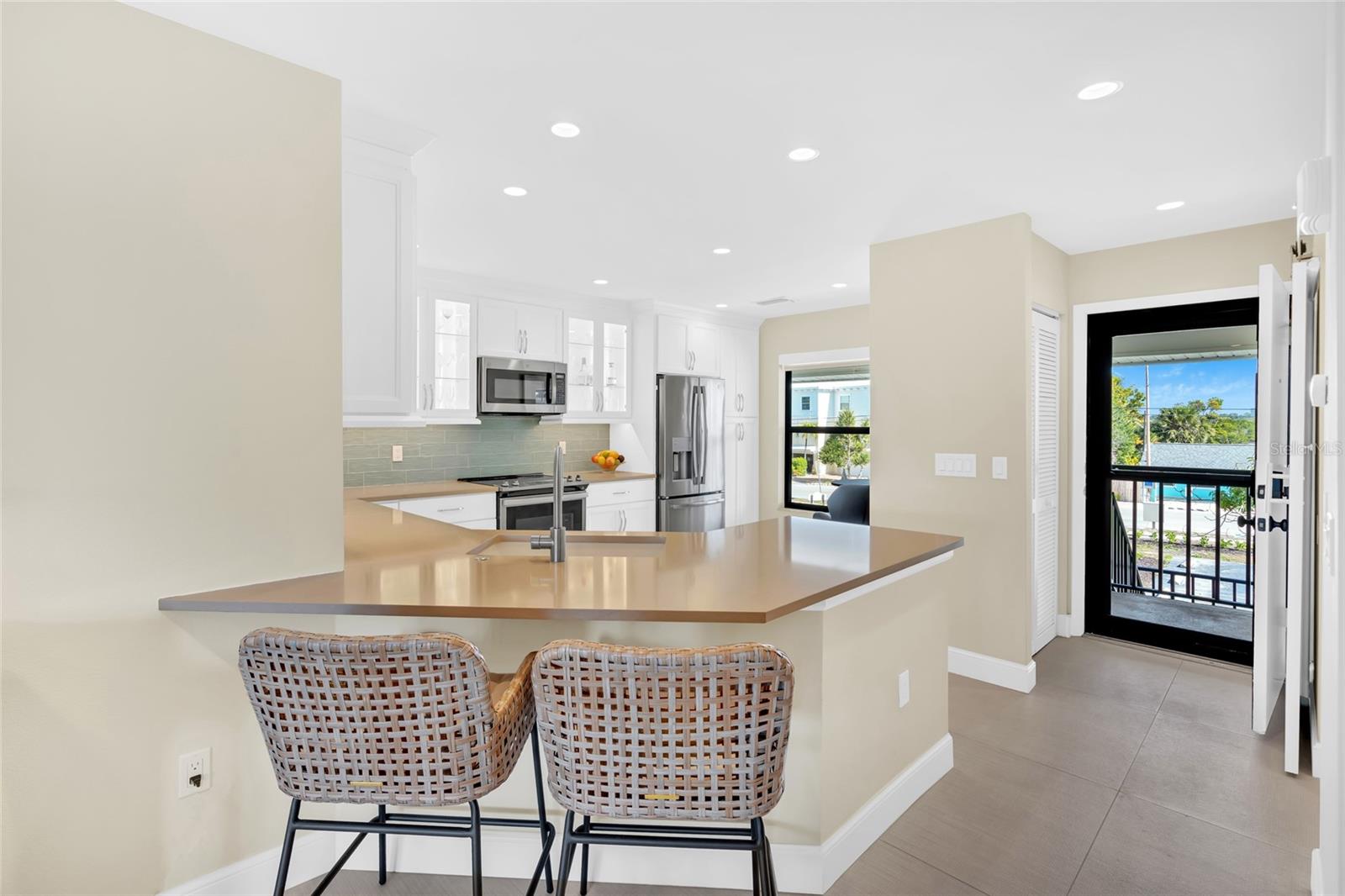 9226 MIDNIGHT PASS RD #3B — photo 9
