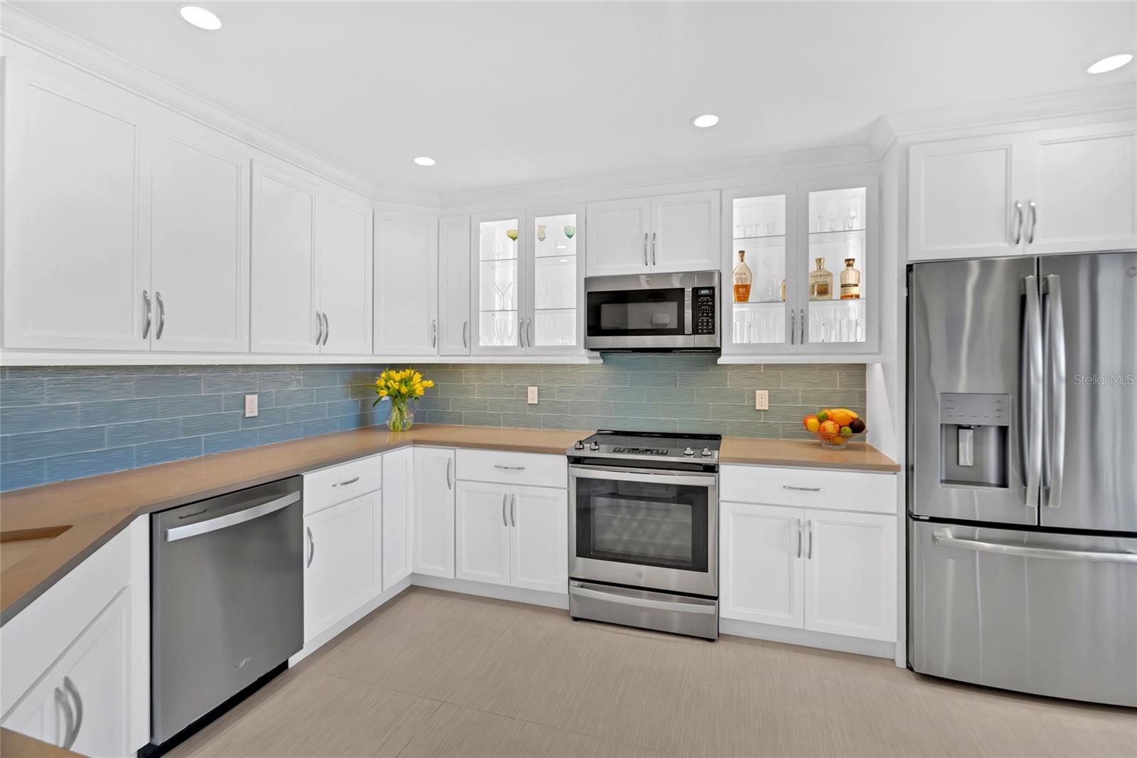9226 MIDNIGHT PASS RD #3B — photo 13