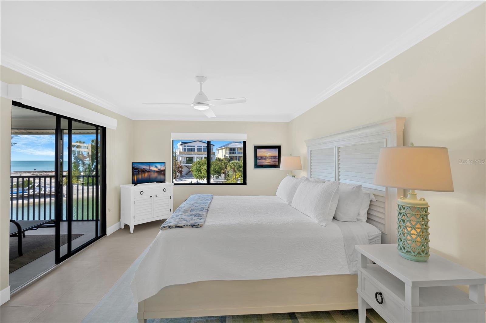 9226 MIDNIGHT PASS RD #3B — photo 27