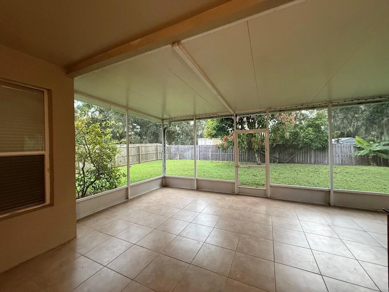 5823 BUTTERFIELD ST — photo 16