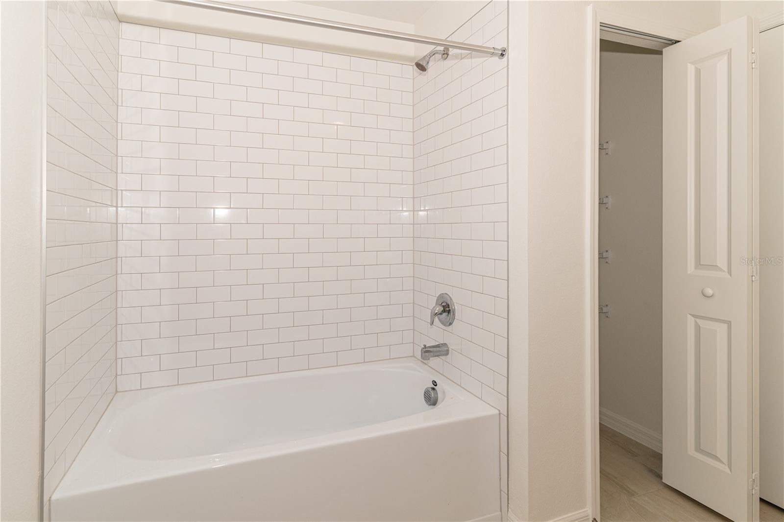 11824 BLUE DIAMOND TRL — photo 38