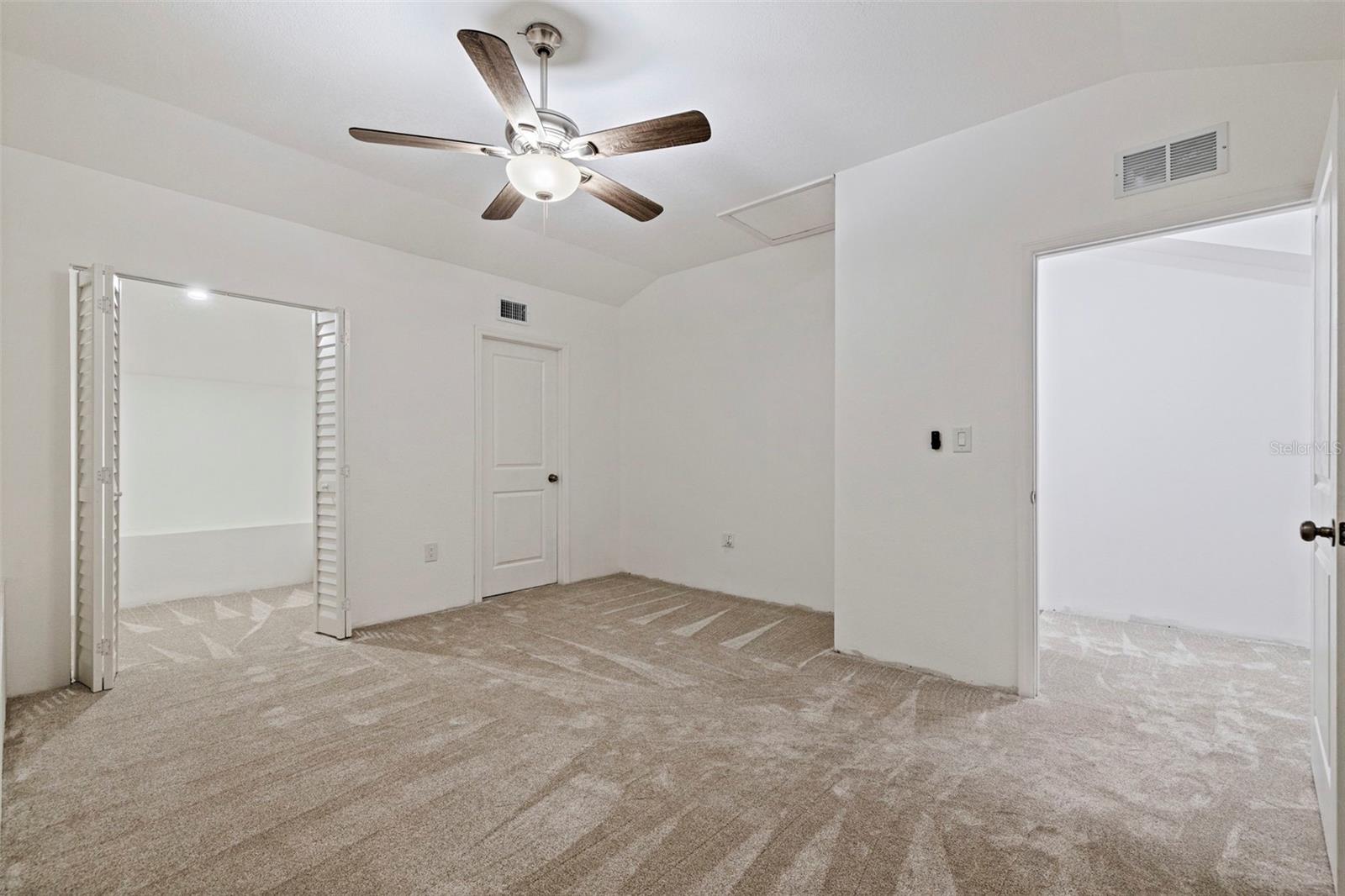 120 1ST ST E #108 — photo 44