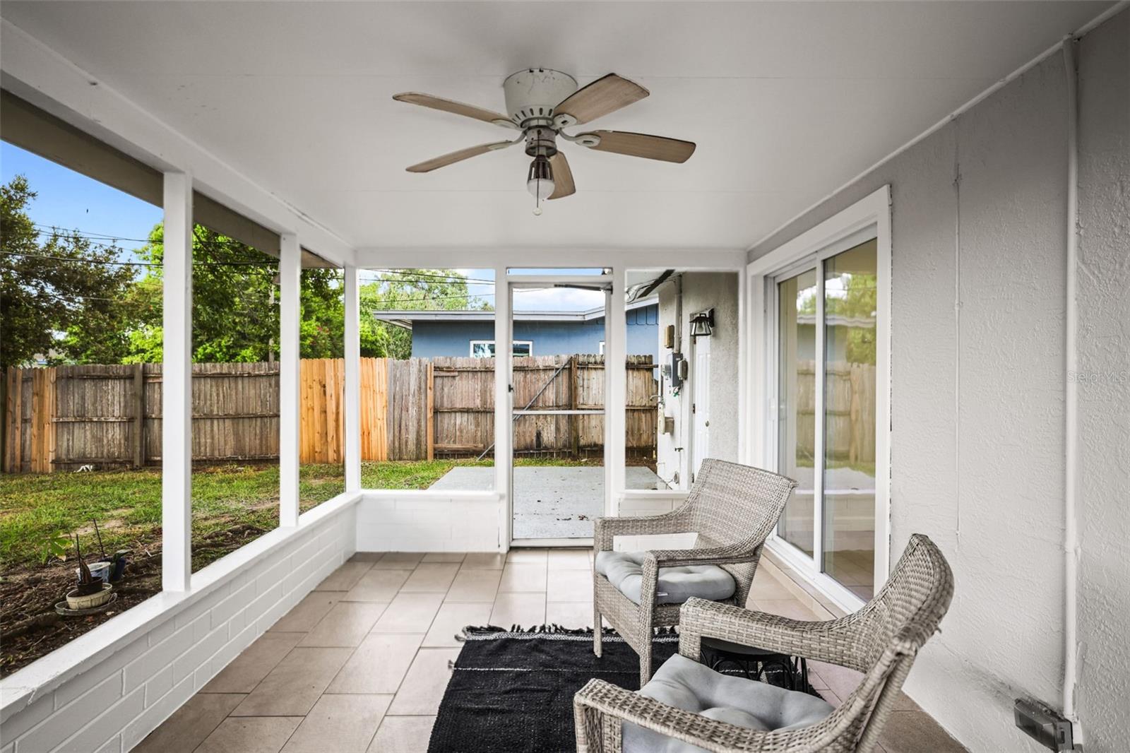 482 OAKWOOD DR — photo 23