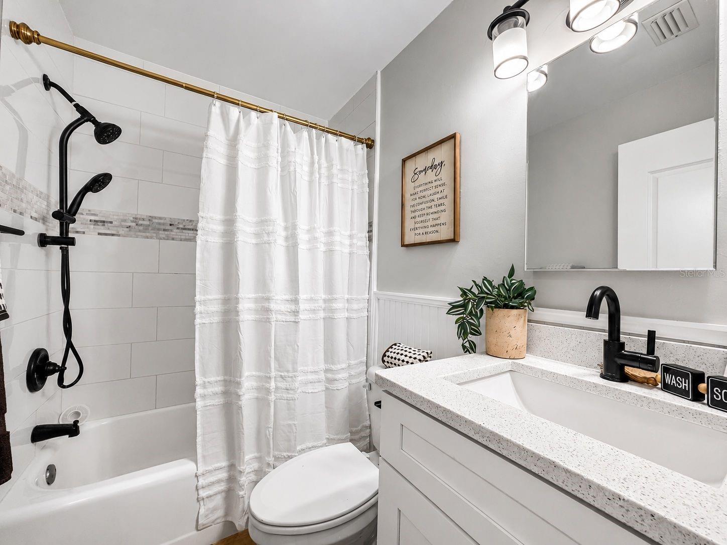 482 OAKWOOD DR — photo 13