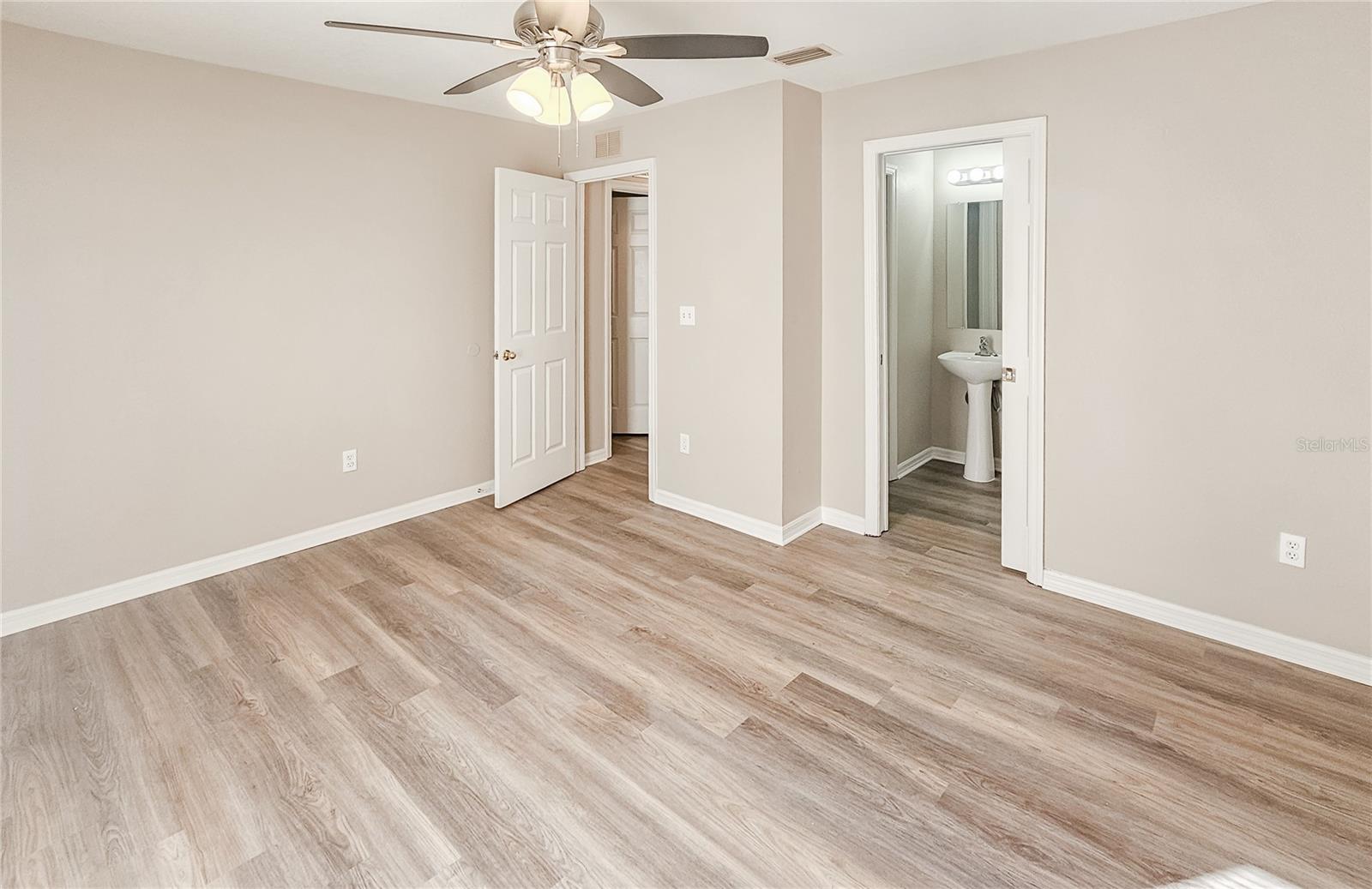 1013 E ESKIMO AVE — photo 10