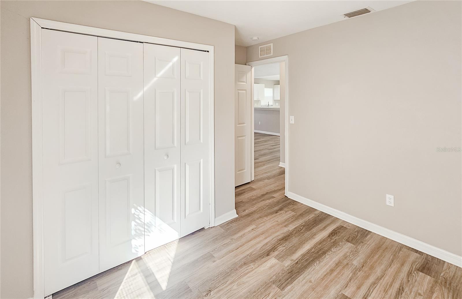 1013 E ESKIMO AVE — photo 17