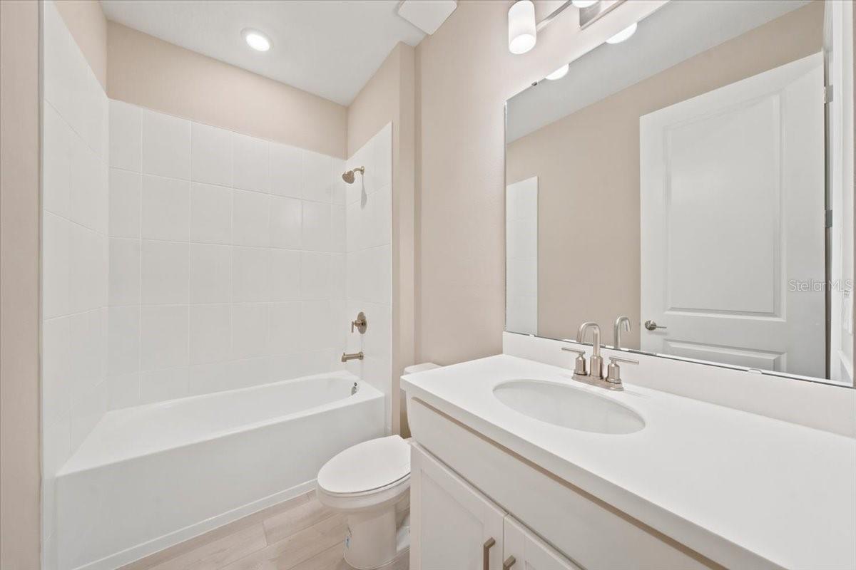 7727 CASPIAN — photo 32