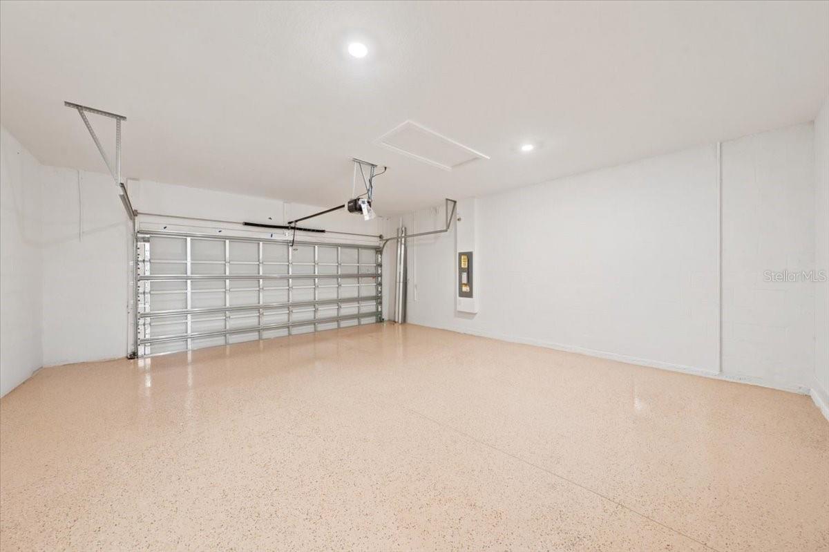7727 CASPIAN — photo 40