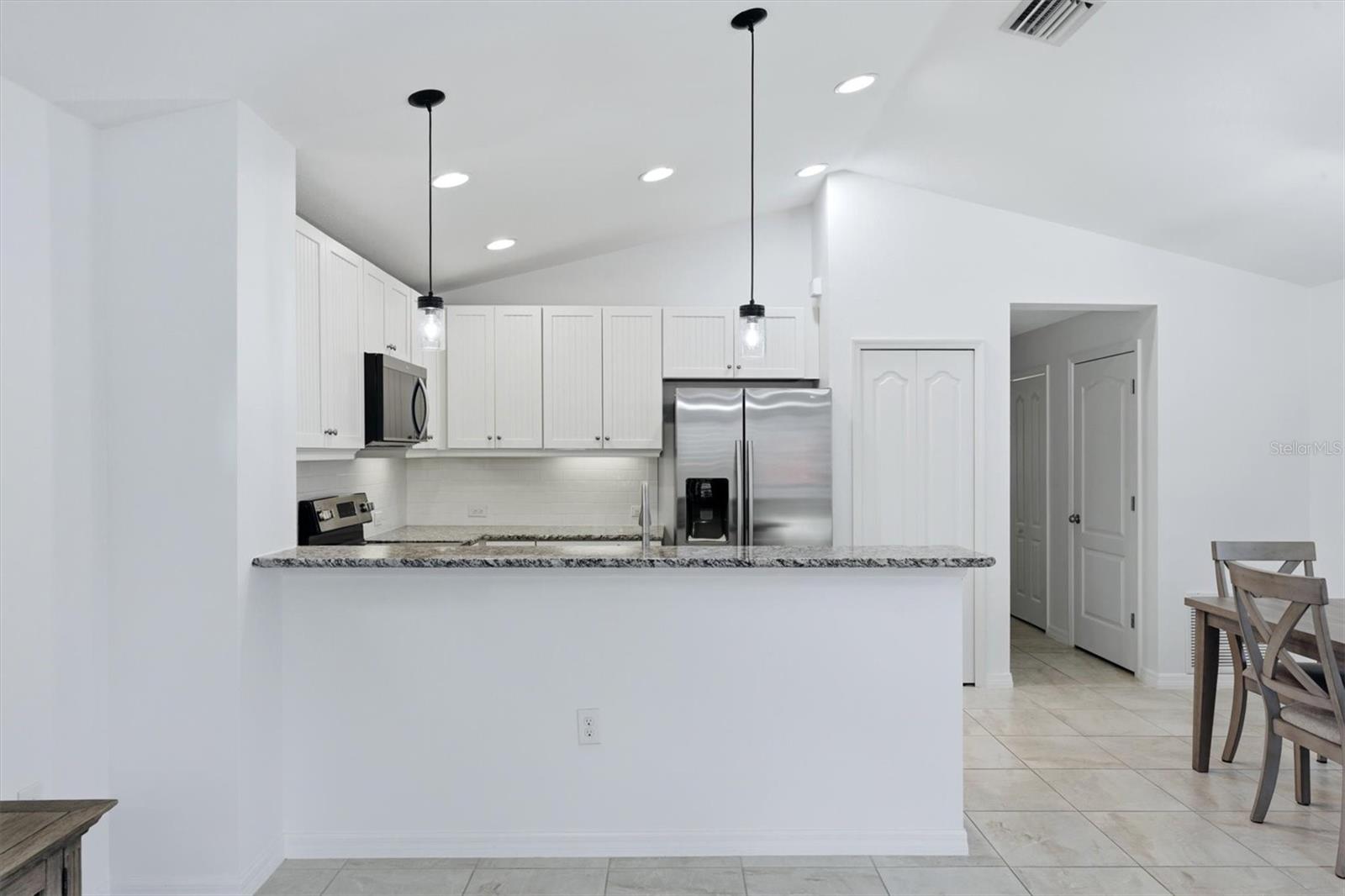 12610 SHIMMERING OAK CIR — photo 14