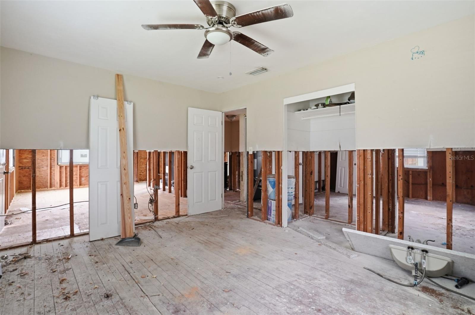 4535 EMERSON AVE S — photo 9