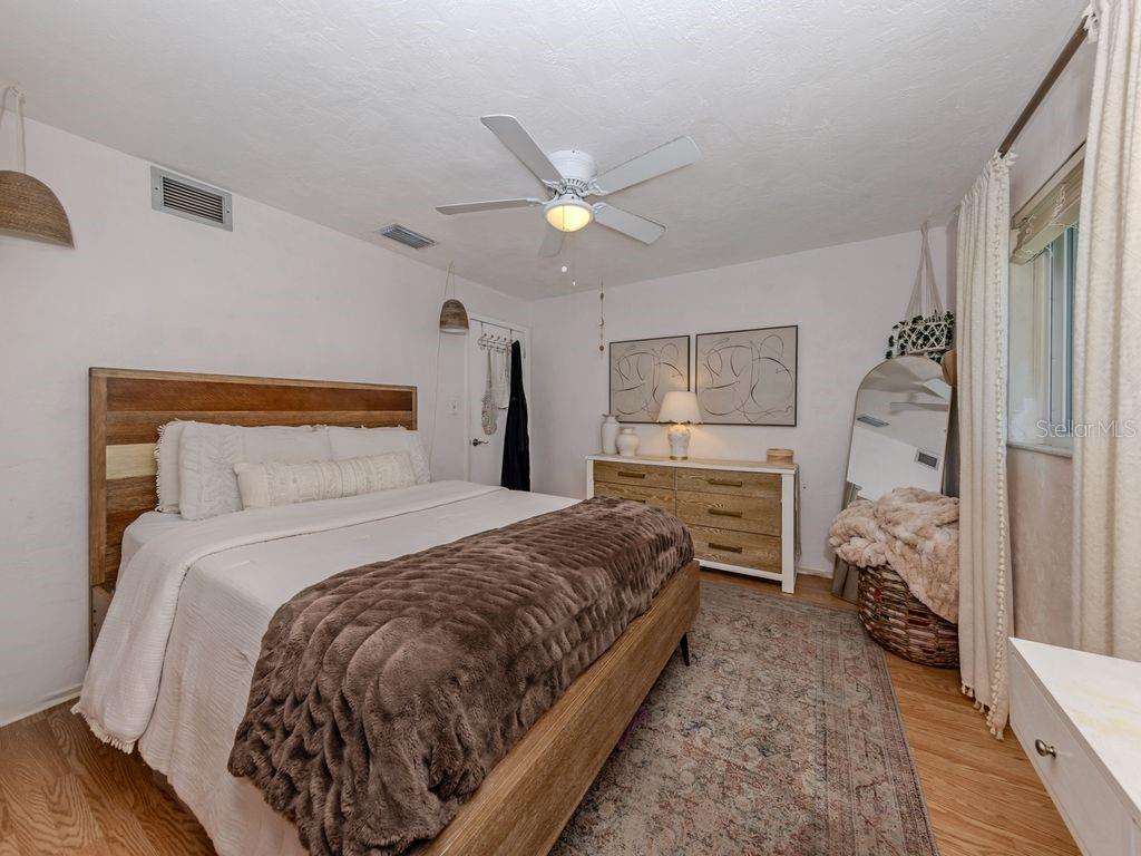 2161 INNER CASS CIR — photo 8