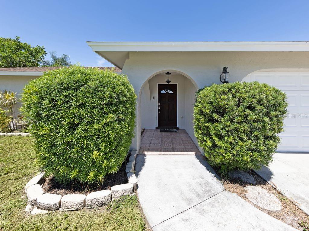 2161 INNER CASS CIR — photo 33